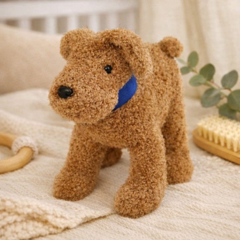 Knuffel Hond met band 