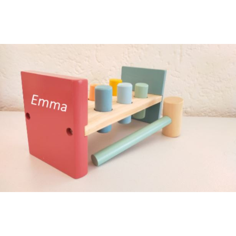 Houten hamerbank met naam